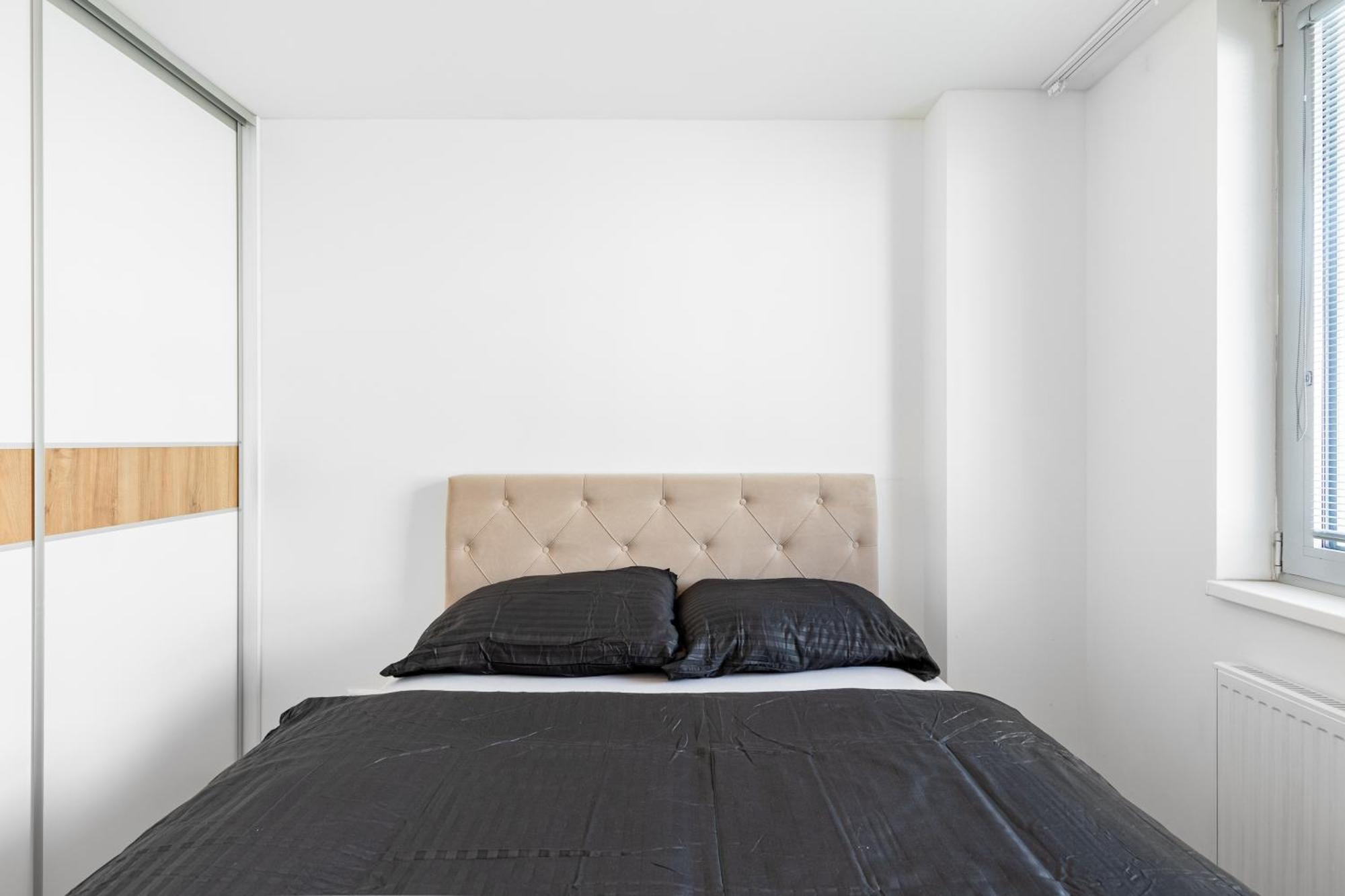 Leo Apartment - Ac & Free Parking Bratislava Luaran gambar
